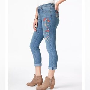 Style & Co. Women's Curvy Boyfriend Jeans with Embroidery Size 4